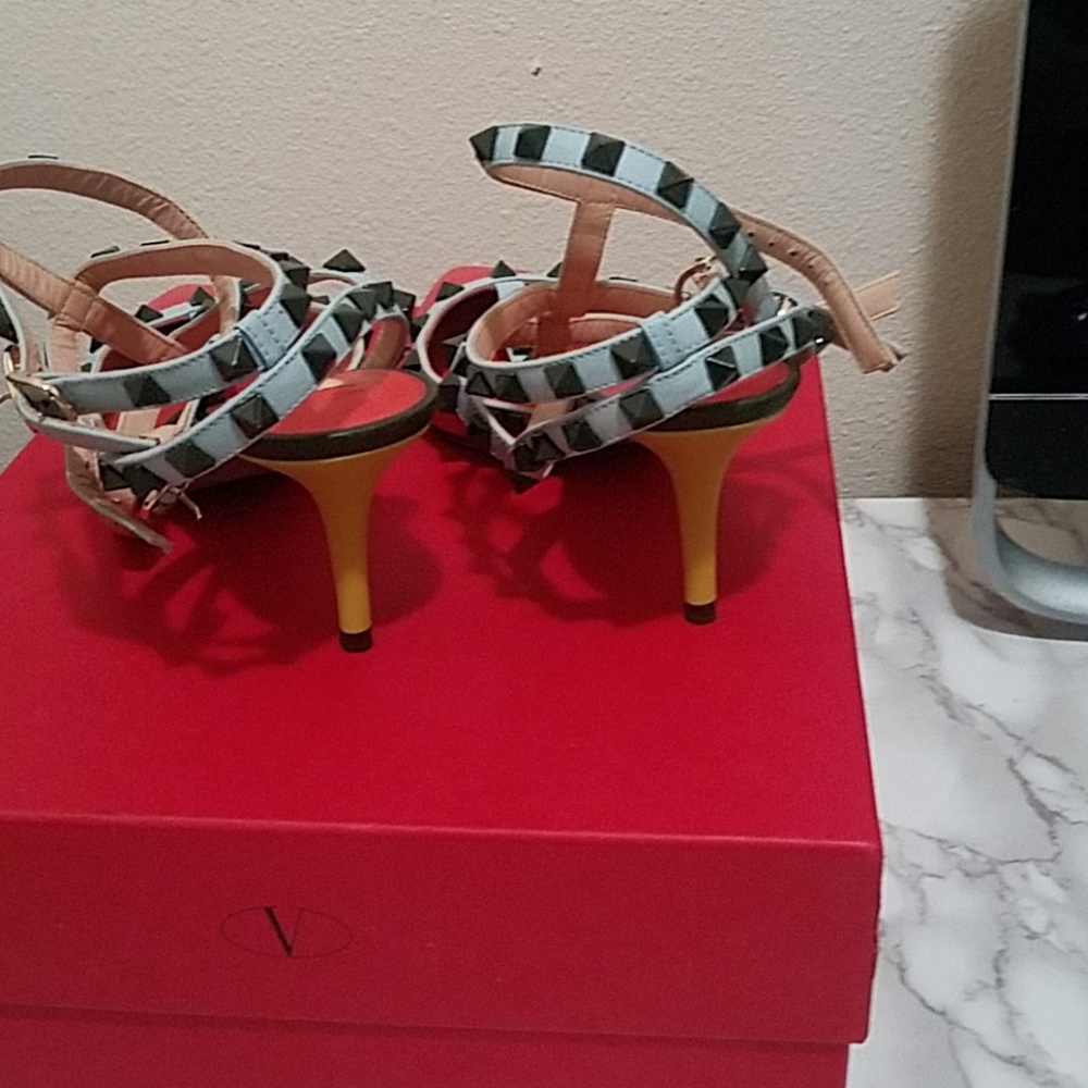Valentino  shoes - Picture 4 of 8